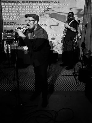 Años Luz XV en el Local en Santurce